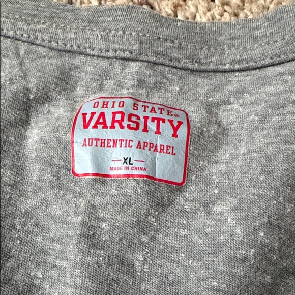 Ohio State Women's Gray Tee - Picture 3 of 10